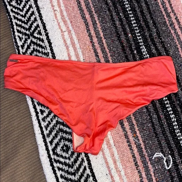 Victoria's Secret Pastel pink Bikini Bottom with Gold Details - Picture 3 of 4